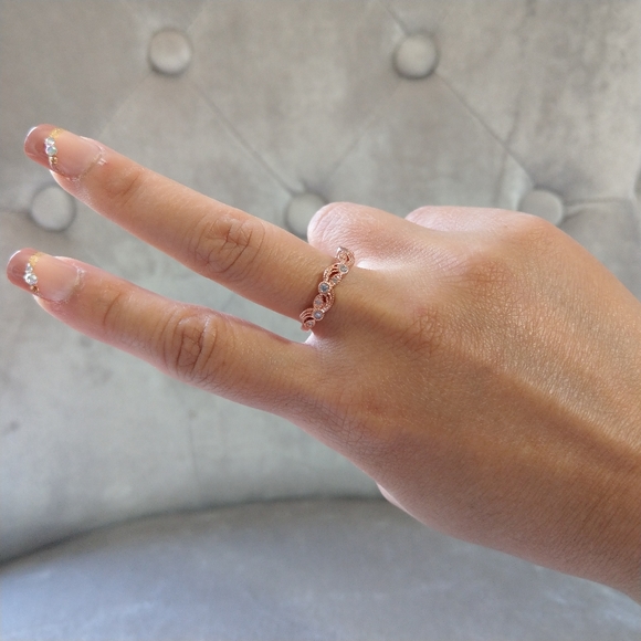 💎NEW💎 ROSE GOLD PLATED CZ RING - Picture 6 of 9
